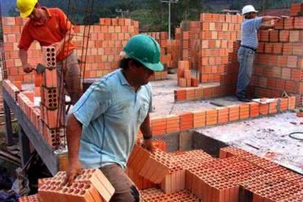 Auxiliar Administrativo, Pedreiro - R$ 1.504,60 - Conhecimentos em planilhas, realizar manutenções no sistema - Rio de Janeiro 