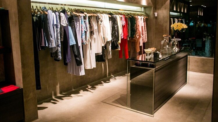 Caixa - Loja Le Chic - Shopping Tijuca RJ