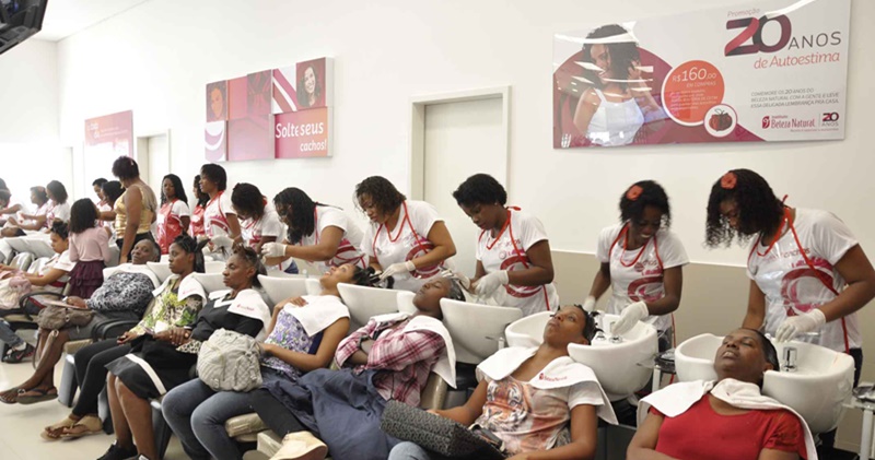 Beleza Natural está aceitando currículo para Auxiliar de Cabeleireiro (a), Assistente operacional - RJBeleza Natural está aceitando currículo para Auxiliar de Cabeleireiro (a), Assistente operacional - RJ
