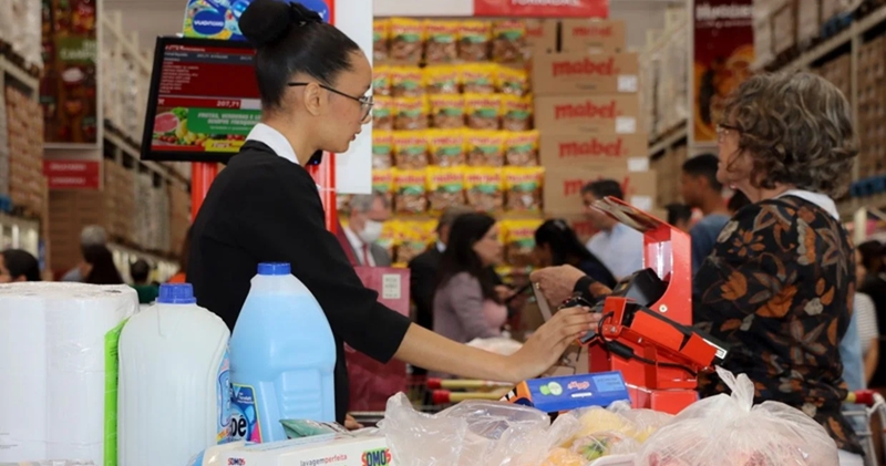 Supermercado vagas para auxiliar de limpeza, caixa, locutor de ofertas, empacotadora – RJ