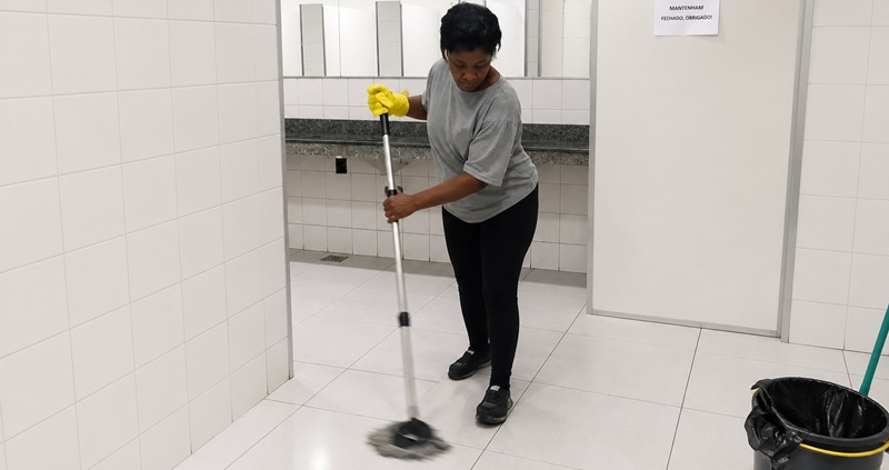 Auxiliar de conservação, recepcionista, auxiliar de deposito, auxiliar de hortifrúti, balconista – com e sem experiência – Rio de Janeiro