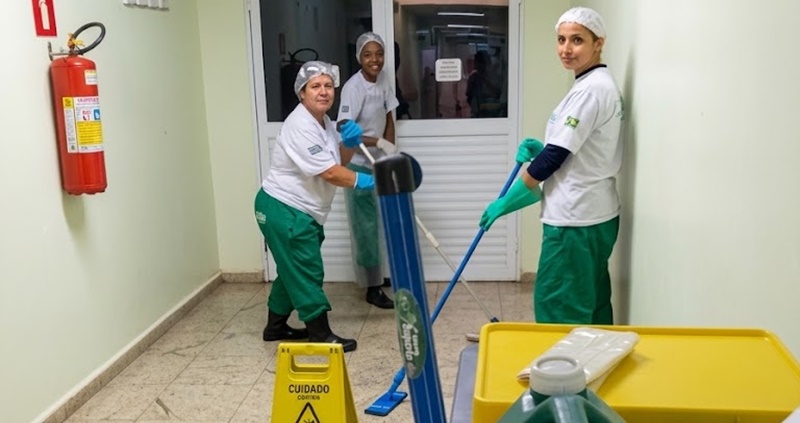 AUXILIAR DE SERVIÇOS GERAIS, SERVENTE DE LIMPEZA, JOVEM APRENDIZ, AUXILIAR DE COZINHA, LÍDER DE TURMA – COM E SEM EXPERIÊNCIA – RJ