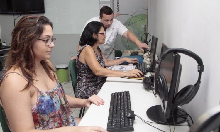 Atendente, Auxiliar de Supervisão - R$ 1.119,85 - Atendimento telefônico, ser proativo - Rio de Janeiro 