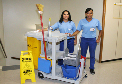 Auxiliar de Serviços Gerais, Vendedor - R$ 1.214,33 - Atuar na limpeza pesada de salão de festas, escritório e cozinha industrial - Rio de Janeiro 