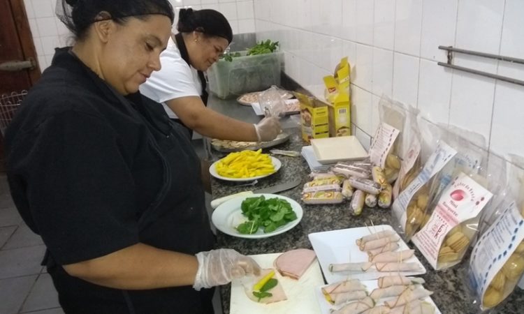 Aux. de Cozinha, Auxiliar de Churrasqueiro, Pizzaiolo - Restaurante, Hamburgueria - Rio de janeiro