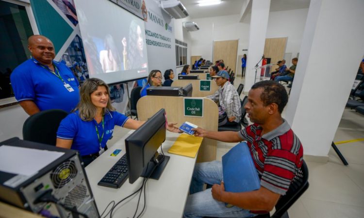 Assistente Contábil, Recepcionista - R$ 1.015,00 - Atendimento ao cliente por telefone, ser proativo - Rio de Janeiro 