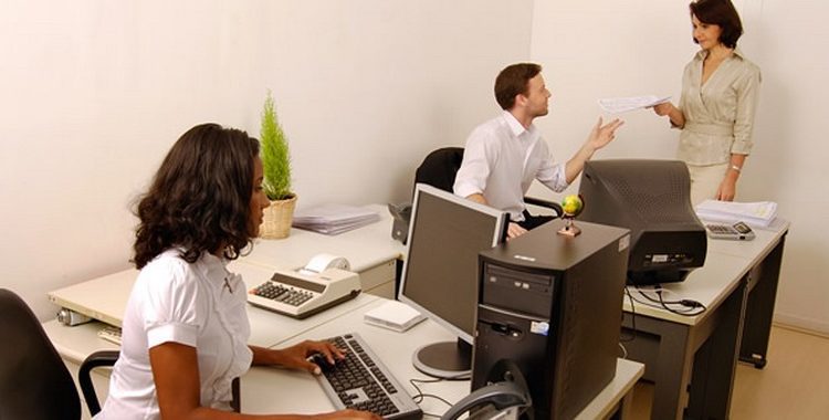 Vendedor, Estágio - R$ 1.100,00 - Atendimento telefônico e presencial - Rio de Janeiro 