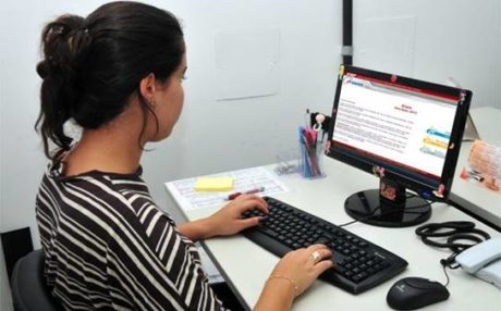 Auxiliar Administrativo, Monitor de Atendimento - R$ 1.300,00 - Irá trabalhar na secretaria para atendimento - Rio de Janeiro 