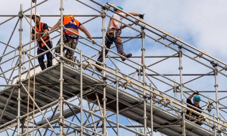 RECREADORA, MONTADOR DE ANDAIME, OPERADOR DE CAIXA, RECEPCIONISTA - SALÁRIO + BENEFÍCIOS - DESEJÁVEL EXPERIÊNCIA - RIO DE JANEIRO