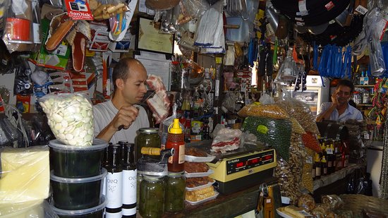 Encarregado de Mercearia, Steward - R$ 1.500,00 - Supervisão dos serviços executados no setor de abastecimento e acompanhamento dos níveis de estoque - Rio de Janeiro 