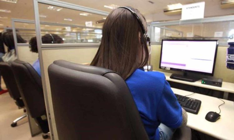 Auxiliar de SAC, Recepção - Salário + Benefícios - Lidar bem com o público, ter proatividade - Rio de Janeiro 