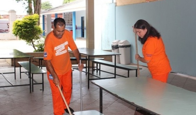 Auxiliar de Atendimento, Auxiliar de Serviços Gerais - R$ 1.330,00 - Atendimento de chamados telefônicos de clientes, ser organizado - Rio de Janeiro 