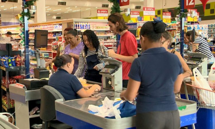 Operador de Caixa, Vendedor - R$ 1.175,00 - Registro de mercadorias, ser proativo - Rio de Janeiro 