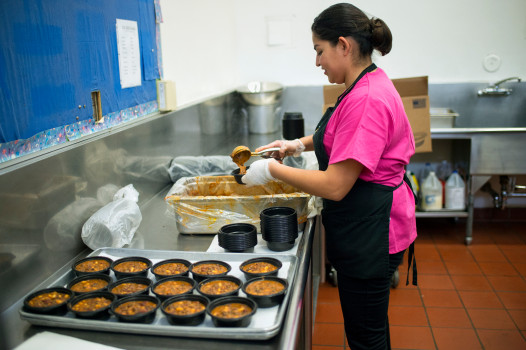 Ajudante de cozinha, atendente de Quiosque - R$ 1.092,00 - feminino e masculino - Rio de janeiro