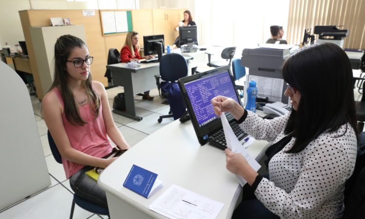 Analista de DP, Auxiliar Contábil - R$ 1.500,00 - Rotinas de escritório, ser pontual - Rio de Janeiro 