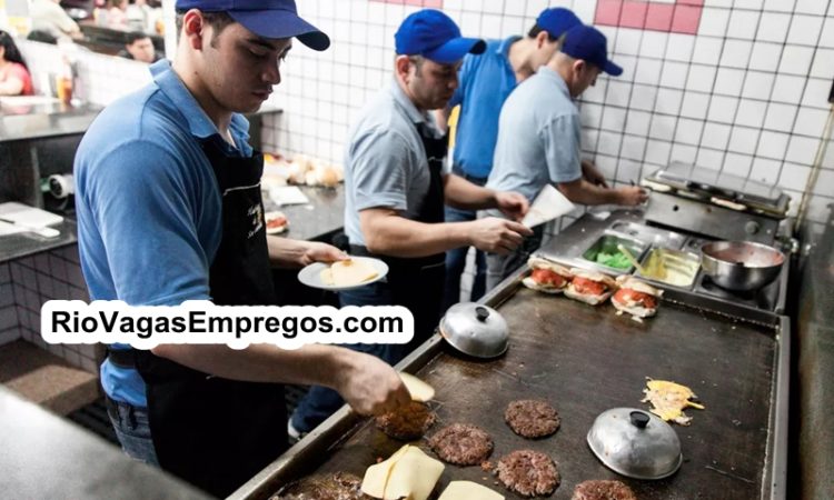 COPEIRO, AUXILIAR DE COZINHA, ATENDENTE DE LOJA, GARÇOM, AUXILIAR DE BAR - R$ 1.356,00 - COM E SEM EXPERIÊNCIA - SETOR ALIMENTAR - RIO DE JANEIRO