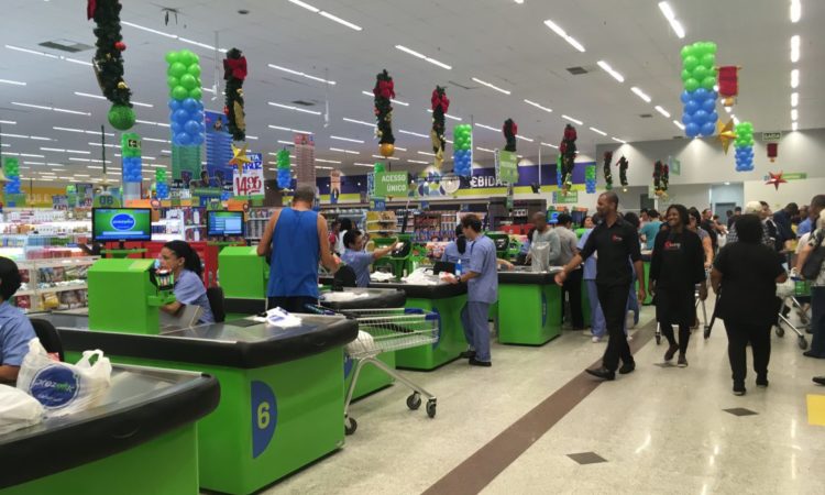 Assistente de Loja, Deposista - R$ 1.200,00 - Separar e relacionar a troca de produtos danificado - Rio de Janeiro 