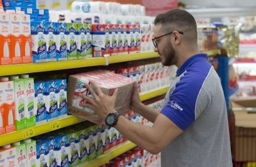 Vendedora, Repositor - R$ 1.800,00 - Ter boa fluência verbal, entender de moda - Rio de Janeiro 