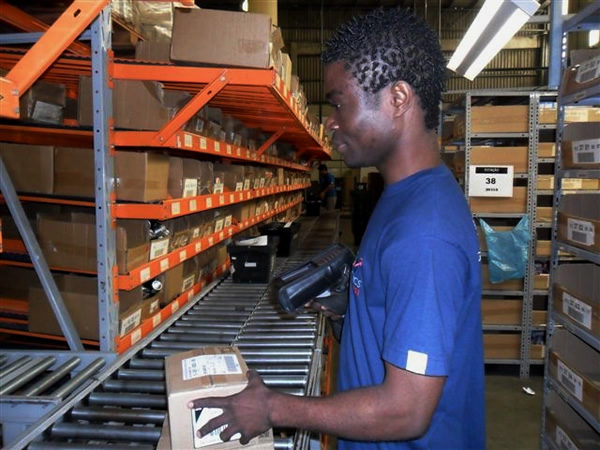 Auxiliar de Produção, Conferente - R$ 1.316,00 - Conferir mercadorias do estoque, ser comunicativo - Rio de Janeiro
