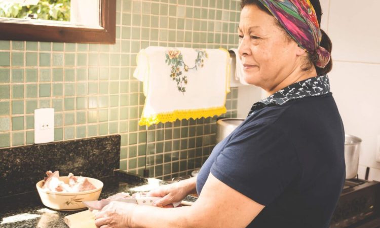 Empregada Doméstica, SubGerente - R$ 1.600,00 - Atividades domésticas, ser pontual - Rio de Janeiro 