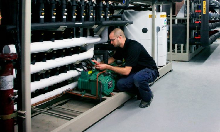 Mecânico de Refrigeração, Auxiliar Administrativo - R$ 2.000,00 - Conhecimentos em manutenção de aparelhos, ser comunicativo - Rio de Janeiro 