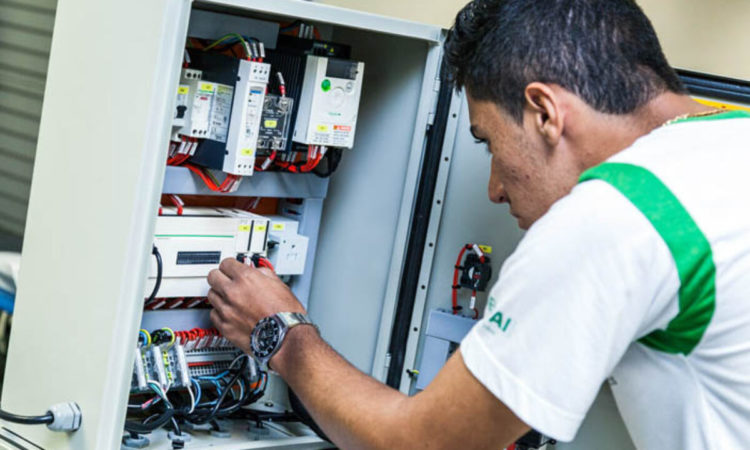 Técnico em Eletrônica, Mensageiro - R$ 1.200,00 - Utilizar ferramentas e instrumentos de medição - Rio de Janeiro 