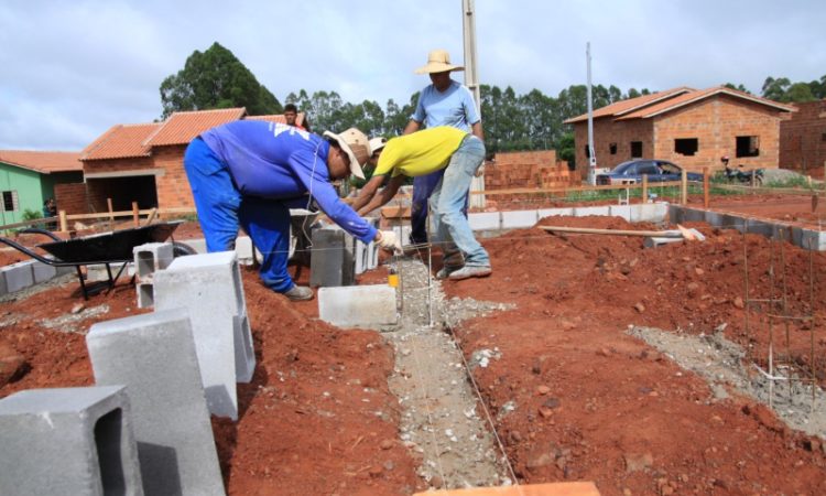 Servente de Obras, Auxiliar de Jardineiro - R$ 1.309,47 - Trabalho em equipe, auxiliar na manutenção do local - Rio de Janeiro 