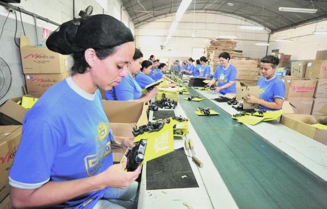 Técnico em TV, Auxiliar de Produção - R$ 1.316,00 - Ser proativo, ter bom relacionamento interpessoal - Rio de Janeiro 