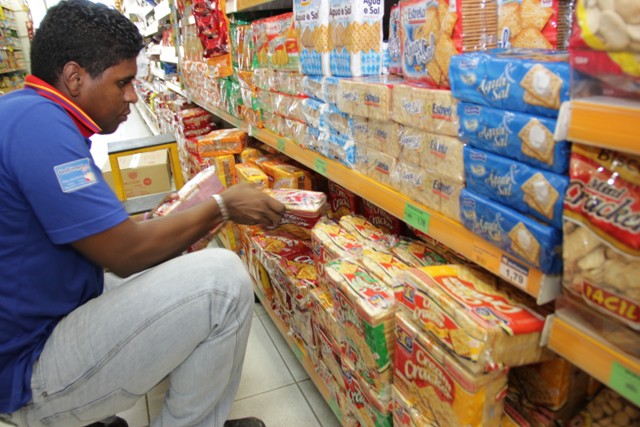 Operador de Supermercado, Cozinheiro - R$ 1.250,18 - Trabalhar em escalas, ter criatividade - Rio de Janeiro 