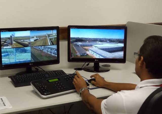 Operador de CFTV, Balconista de Hortifruti - R$ 1.392,30 - Ser um profissional atencioso, arrumar mercadorias - Rio de Janeiro 