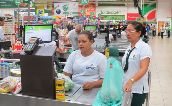 Auxiliar de Locação, Operador de Caixa - R$ 1.362,78 - Ter proatividade, atuar com sistemas de supermercado - Rio de Janeiro 