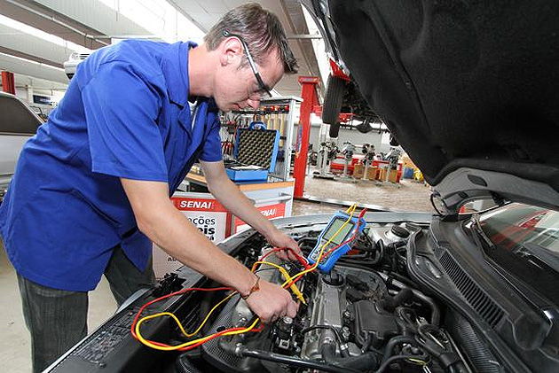 Eletricista Veicular, Auxiliar de Serviços Gerais - R$ 1.264,94 - Saber utilizar ferramentas diversas, interpretar circuitos - Rio de Janeiro 