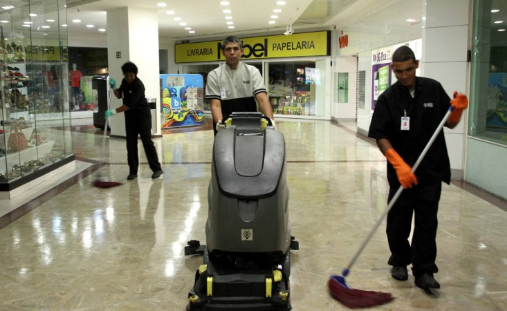 Marceneiro, Técnico de Higienização - R$ 1.200,00 - Manusear e modelar tipos diversos de madeiras, ser pontual - Rio de Janeiro 