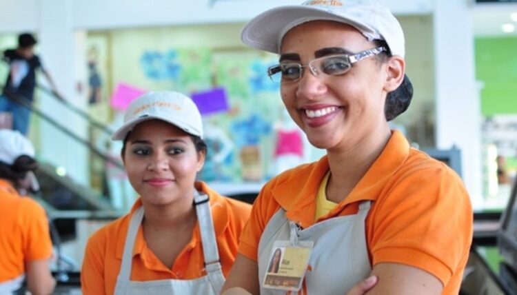 ATENDENTE DE RESTAURANTE, OPERADORA DE CAIXA, GARÇOM, BARTENDER, COZINHEIRO – RJ