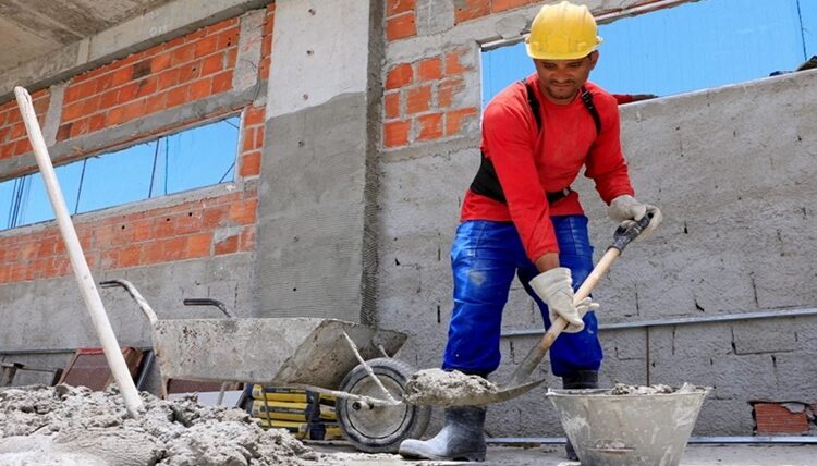 Auxiliar de Serviços Gerais, Demonstradora, Ajudante de Obras - Rio de Janeiro