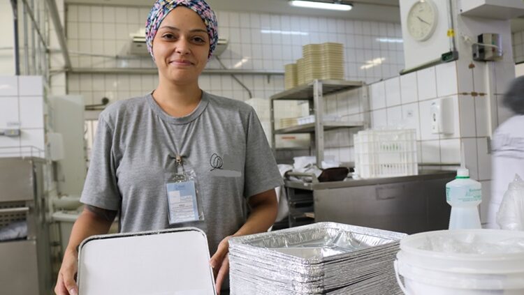 COPEIRA, AUXILIAR DE COZINHA, AUXILIAR DE SERVIÇOS GERAIS - PENSÃO - RIO DE JANEIRO