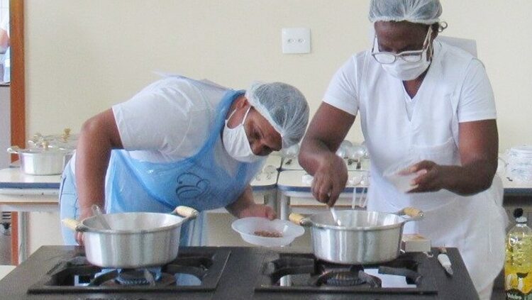 MERENDEIRA, AUXILIAR DE CRECHE, AUXILIAR DE LIMPEZA – CRECHE – RIO DE JANEIRO