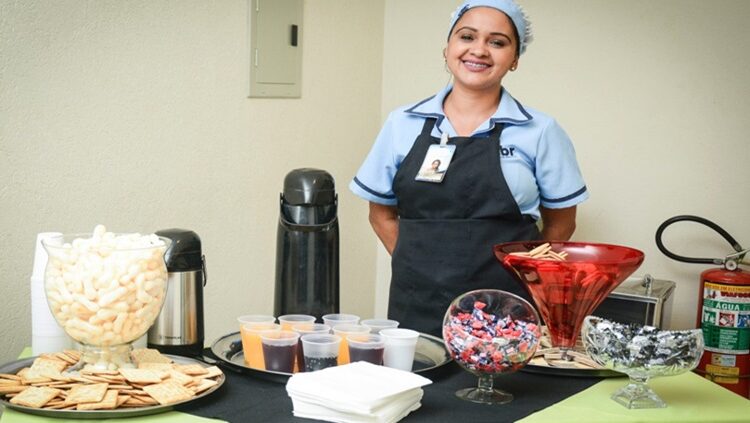 COPEIRA, AUXILIAR DE COZINHA, AUXILIAR DE ROUPARIA - HOTEL - RIO DE JANEIRO