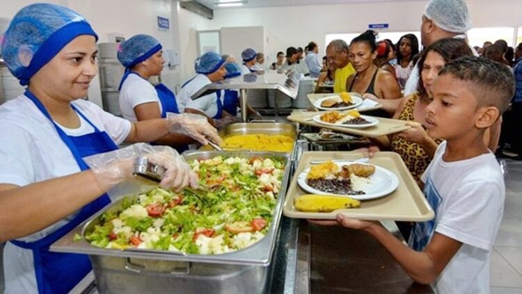 AUXILIAR DE COZINHA, ATENDENTE, COZINHEIRA – COZINHA INDUSTRIAL ESTÁ PRECISANDO – RJ