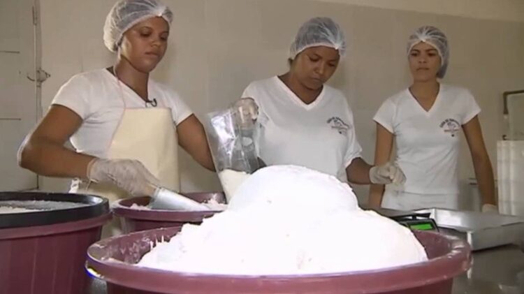 Auxiliar de produção, caixa, atendente de lanchonete - Loja de Tapioca está Precisando - RJ