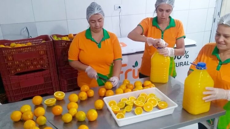 Fábrica de sucos vagas de auxiliar de produção, repositor – RJ