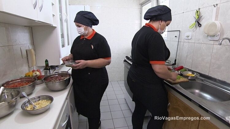 Hotéis vagas para auxiliar de cozinha, arrumadeira, atendente, cozinheiro - RJ