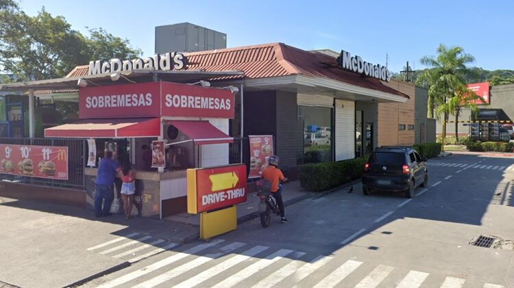 McDonald's vagas para atendente de restaurante, jovem aprendiz, assistente - RJ