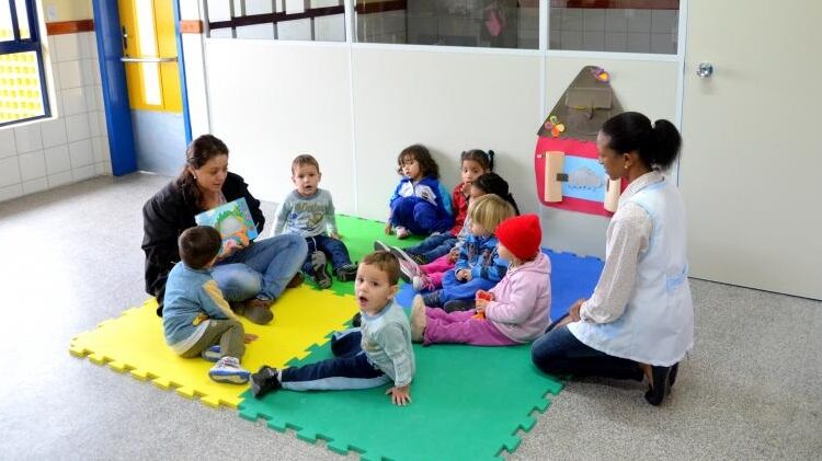 Jardim escola vagas para auxiliar de creche, auxiliar de serviços gerais, cozinheiro - RJ