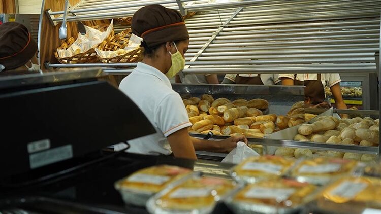 Fábrica de pães vagas para auxiliar de serviços gerais, estoque, auxiliar de conferente, motorista - RJ