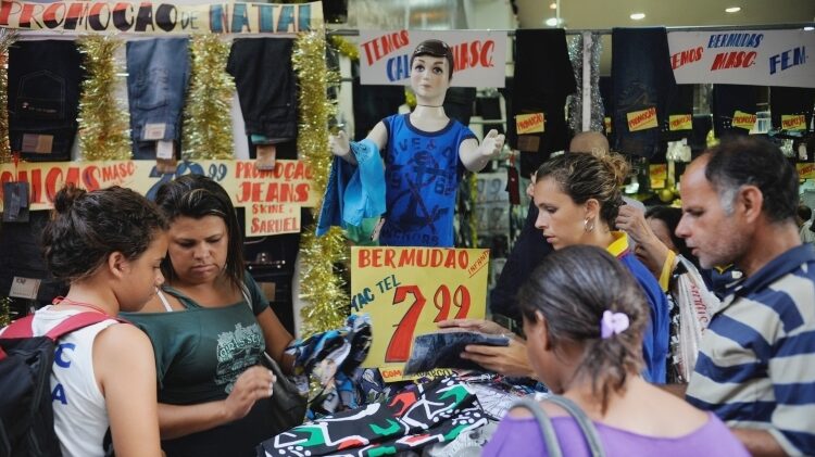 COMÉRCIO VAGAS PARA ATENDENTE, ESTOQUISTA, VENDAS, CAIXA, ARRUMAR REPOR NA VITRINE - EXTRA NATAL - RJ