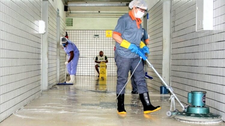 Hospital vagas para auxiliar de limpeza, maqueiro, auxiliar de enfermagem, enfermeira - RJ