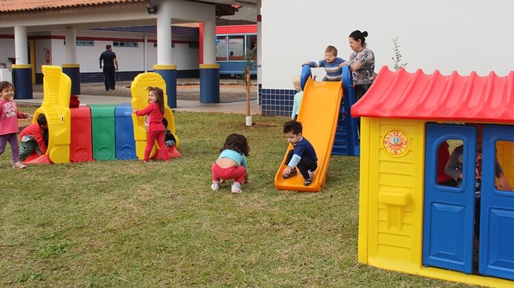 Colégio infantil vagas para auxiliar de creche, auxiliar de serviços gerais, porteiro, inspetor – Rio de Janeiro