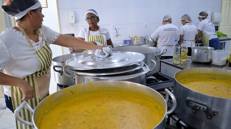 Cantina vagas para auxiliar de cozinha, lavar pratos, auxiliar de limpeza de cozinha, copeira – Rio de Janeiro