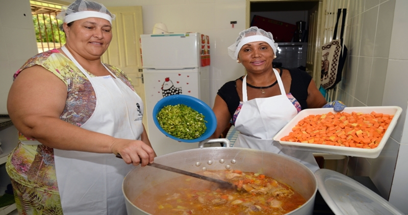 Boteco vagas para auxiliar de cozinha, ajudante de limpeza, cozinheira, lavador de pratos - RJ